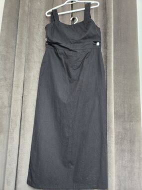 Sleeveless Black Maxi Dress with Square Neck